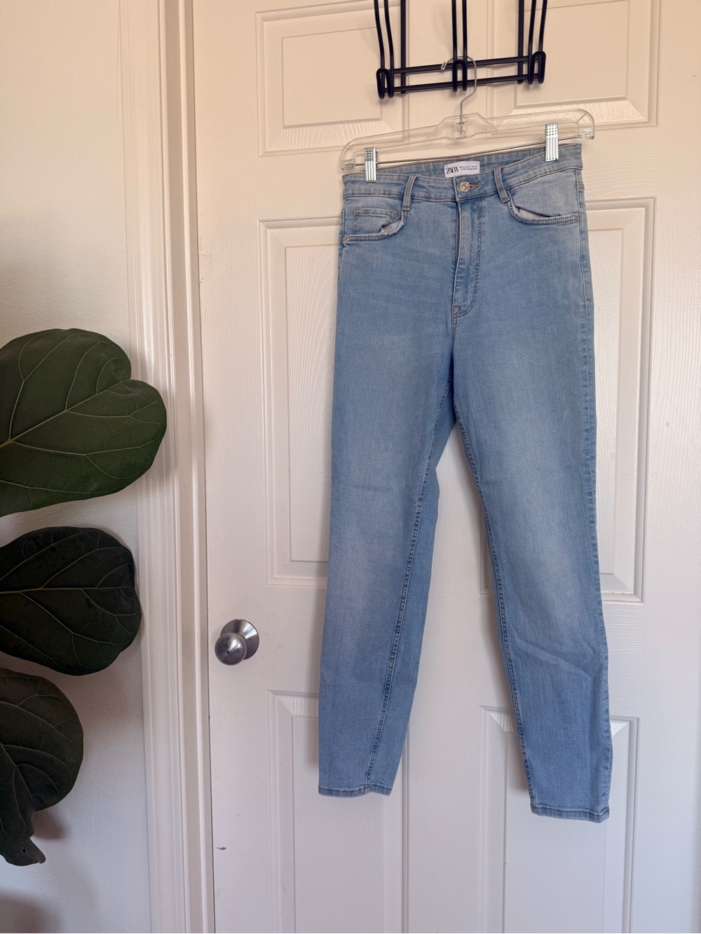 Zara Light Blue Skinny Jeans - Women